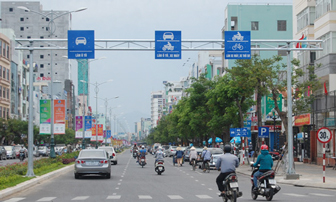 TP Đà Nẵng: Tiếp tục phân làn trên hai tuyến đường mới