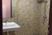 Cần bán nhà MP Tôn Đức Thắng giá 53 tỷ, 142m2 x 2T, KD lớn, vỉa hè rộng