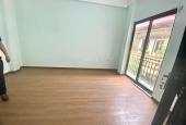 Bán gấp nhà Ngọc Hà ngay ngõ ô tô, Quận Ba Đình 40m2 x 4tầng, mặt tiền 4.6m chỉ hơn 4 tỷ