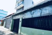 Cần tiền giảm giá mạnh căn nhà 2 mặt tiền đường Lò Lu quận 9