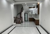 Nhà mới đẹp ở Vĩnh Hưng, ô tô tránh ba gác trước nhà, 37m2, 4.35 tỷ