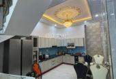 Gia đình định cư Canada cần bán gấp căn hộ Sky Center Tân Bình, 75m2, 2PN, tầng cao giá 4.3 tỷ
