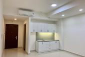 Cho thuê officetel Sunrise City View có máy lạnh, rèm, bếp giá 9tr/tháng Quận 7. LH 0909802822 Trân