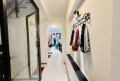Cho thuê biệt thự, tòa văn phòng khu vực Quận 3. Vị trí đẹp, giá tốt. Lh 0903652452 Mr. Phú