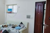Bán gấp giá rẻ căn hộ Văn Chương sổ đỏ 28m, sử dụng 44m, tầng 3, mặt tiền 4m, 1.2 tỷ Đống Đa.