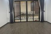 Bán nhanh nhà ngỗ Thịnh Quang, giá 5.5 tỷ, 36m2x5T, mới đẹp, ở luôn