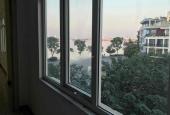 Cho thuê gấp! nhà mặt phố Văn Cao, Ba Đình, view Hồ Tây, 70m, 5 tầng, 50tr. kinh doanh tốt