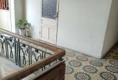Hàng giảm giá cho thuê gấp căn hộ đối diện chợ Hôm, đẹp, khép kín giá rẻ phố Huế 45m, 3 mặt thoáng