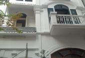 Bán căn nhà Thiết Kế Kiểu Biệt Thự tại ngõ 211 đường Bạch Đằng, quận Hoàn Kiếm.