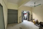 Cho thuê nhà riêng Tố Hữu- Trung Văn, dt 70 m2 x 3 tầng, oto đỗ cửa