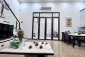 Bán nhà xây đẹp như khách sạn ở ngõ rộng phố Quan Nhân, DT: 50m2, mặt tiền hậu 7,25m