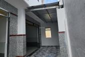 Bán nhà 1 lầu 1 trệt thiết kế đẹp 2 phòng ngủ có ban công và sân đậu xe gần chợ có nước máy