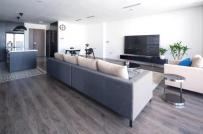 Căn hộ 178m2 sang trọng và bình yên nhờ được bài trí theo phong cách tối giản