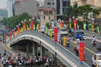 Hà Nội và TP HCM: Cấm xe nhiều đường dịp Tết