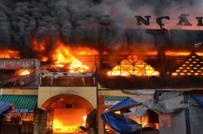Toàn cảnh, diễn biến vụ cháy chợ Quảng Ngãi 