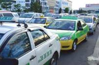 Hà Nội: Cấm taxi giờ cao điểm trong tháng tết, nhiều hãng taxi lo ngại