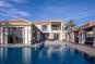 Biệt thự Fusion view trực diện biển Đà Nẵng, 3 phòng ngủ 490m2 có hồ bơi riêng + sân vườn giá tốt
