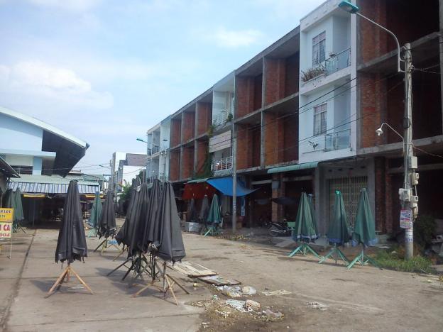 Bán nhà xây thô 1 trệt, 2 lầu tại chợ Tân Thành, xã Tân Thành, huyện Lai Vung 6347718