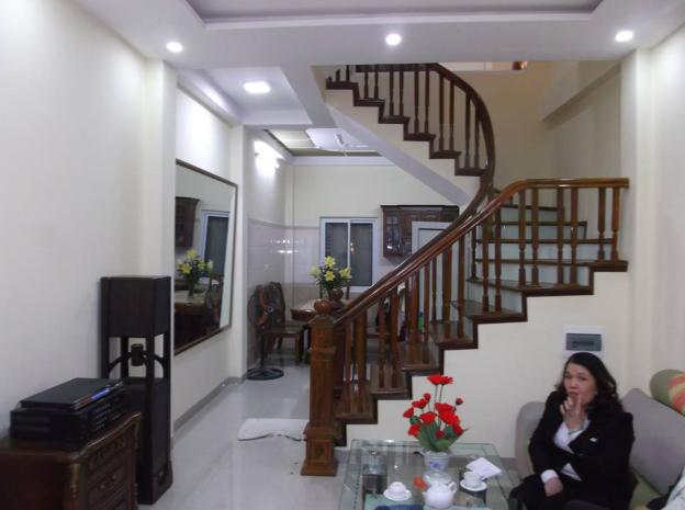 Bán nhà MP Nguyễn Phong Sắc, DT 50m2, SĐCC, giá 16 tỷ 6553767