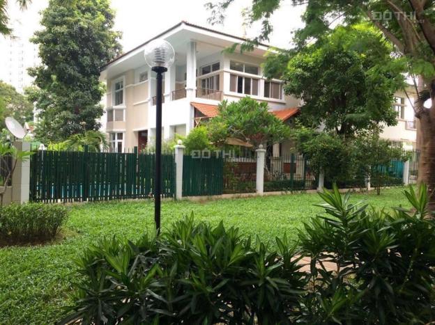 Cần tiền gấp bán căn biệt thự tự xây Nam Quang đường Lý Long Tường Q. 7 6911430