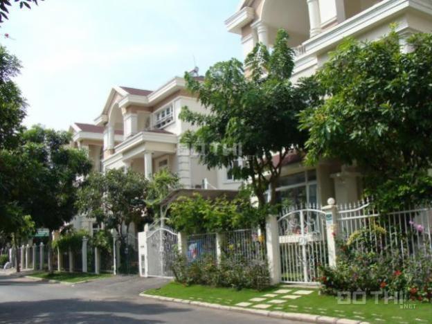 Bán nhà biệt thự, liền kề tại phường Tân Phong, Quận 7, Hồ Chí Minh diện tích 180m2 giá 36 tỷ 6927193