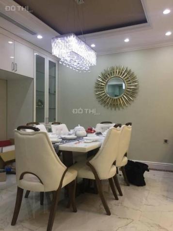 Cho thuê căn số 05 Vinhomes Nguyễn Chí Thanh, tầng 16, 2 PN, đủ đồ view hồ Thành Công, 0973559296 7070992