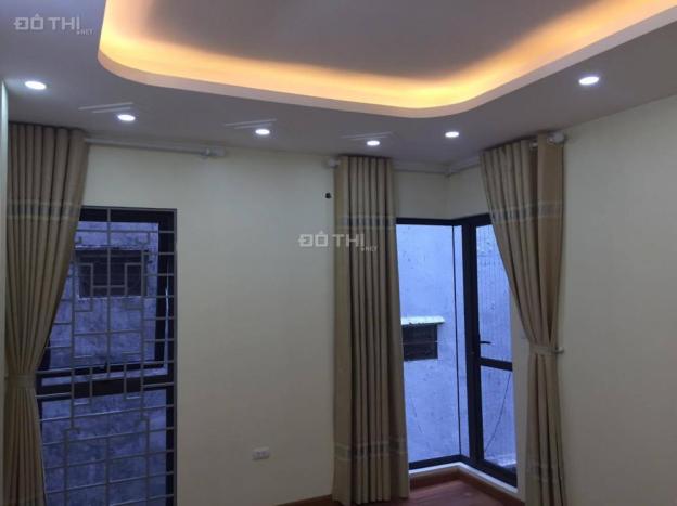 Bán nhà Ngã Tư Sở, Thanh Xuân, bên cạnh Royal City, diện tích 42m2 x 5 tầng, giá 4.35 tỷ 7120576