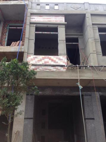 BÁn nhà mới xây một mê nguyên, sau lưng trường Nguyễn Thái Học 7273440