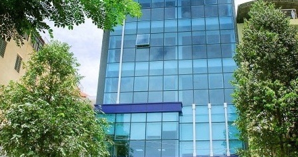 Cho thuê văn phòng Trần Hưng Đạo, 7 tầng, DT 200m2/sàn, giá 220 nghìn/m2 7293107