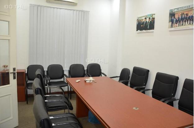 Cho thuê văn phòng 75m2, đầy đủ điều hòa, bàn ghế, rèm, điều hòa, ô tô đỗ cửa, ở gần Trần Duy Hưng 7291685