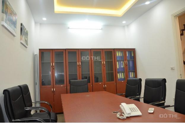 Cho thuê văn phòng 75m2, đầy đủ điều hòa, bàn ghế, rèm, điều hòa, ô tô đỗ cửa, ở gần Trần Duy Hưng 7291685
