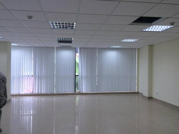 Cho thuê văn phòng 70m2 phố Thái Hà, LH 0973077094 7360156