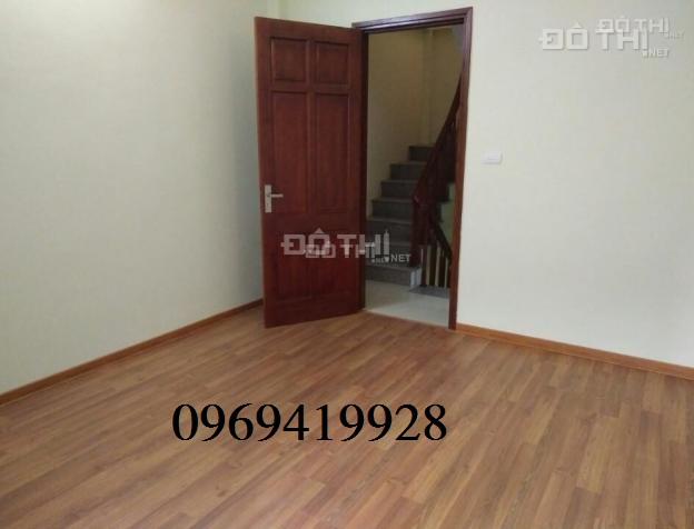 Nhà chính chủ ngõ 111 Triều Khúc, Thanh Xuân 5T(34m2, 3PN) 1,8 tỷ, đường ô tô cách 30m. 096949928 7357741