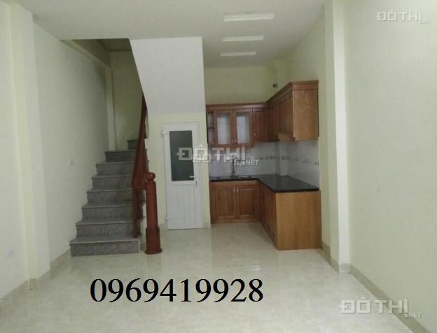 Nhà chính chủ ngõ 111 Triều Khúc, Thanh Xuân 5T(34m2, 3PN) 1,8 tỷ, đường ô tô cách 30m. 096949928 7357741