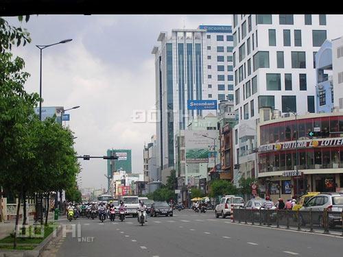 Bán nhà mặt tiền Nguyễn Trãi, P2, Q5, DT 21x31m giá 205 tỷ, cho thuê 320 triệu/tháng 7385602