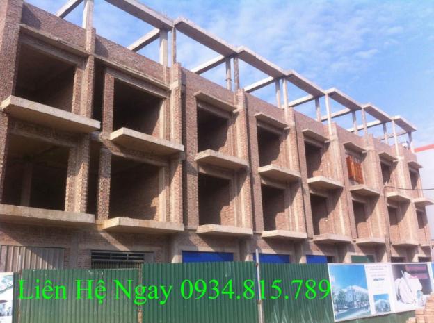 Bán nhà gần chợ Bao Bì Phố Nối, dự án Phúc Thành. Diện tích 75m2, giá 20tr/m2 7392843