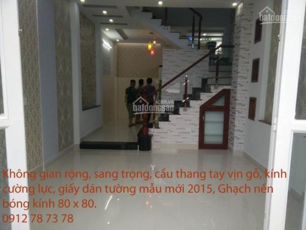 Bán nhà KDC Sài Gòn Mới, DT 150m2, 4PN, giá 2.35 tỷ, đường xe hơi vào tận nơi, khu dân trí cao 7439510