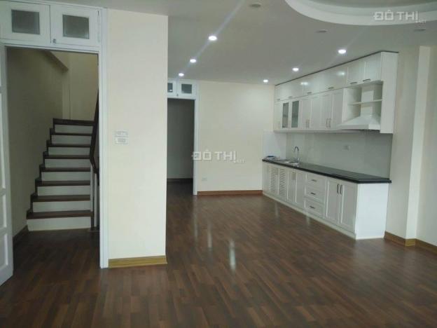 Bán nhà SĐCC, 40m2, phố Nguyễn Cao giá 5.2 tỷ 7426643