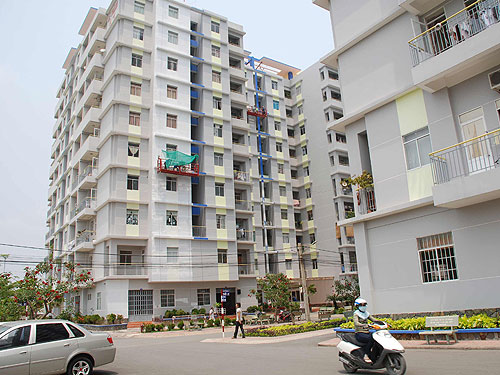 Cần bán gấp căn hộ Lê Thành Block B, DT 83m2, 2 phòng ngủ, nhà rộng thoáng mát 7628757