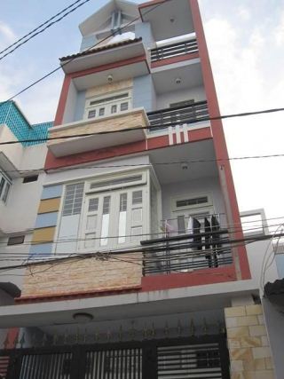 Bán nhà mặt tiền đường Hai Bà Trưng, đối diện CV Lê Văn 8, giá: 47 tỷ 7639852