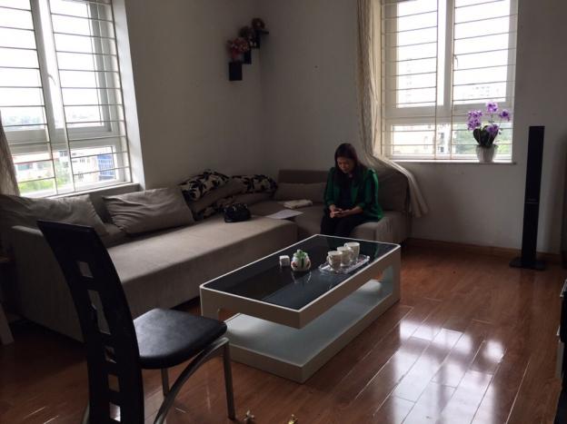 Cho thuê căn hộ chung cư D11 Trần Thái Tông, Dịch Vọng 2 phòng ngủ đủ đồ đẹp LH: 0915 651 569 7637065