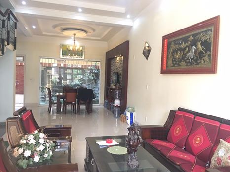 Cho thuê villa đẹp 3 tầng phố Văn Cao 7660277
