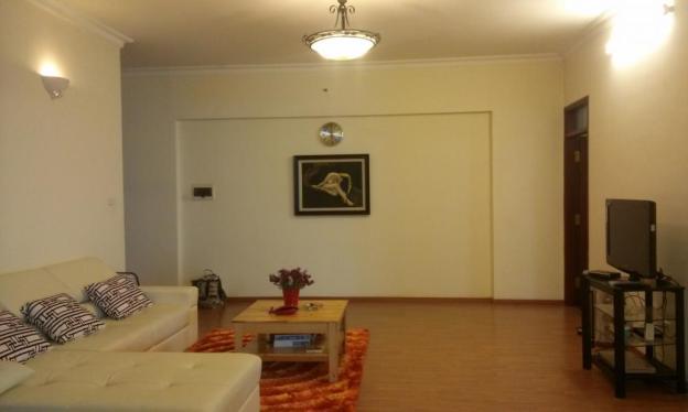 Cho thuê căn hộ chung cư N09B1 ở khu ĐTM Dịch Vọng, 3 phòng ngủ đủ đồ đẹp LH: 0915 651 569 7637143