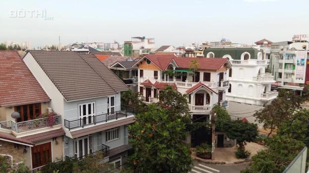 Bán biệt thự khu Ven Sông Tân Phong, đối diện đại học Rmit, vị trí góc, giá 13.5 tỷ. LH 0983105737 7648934