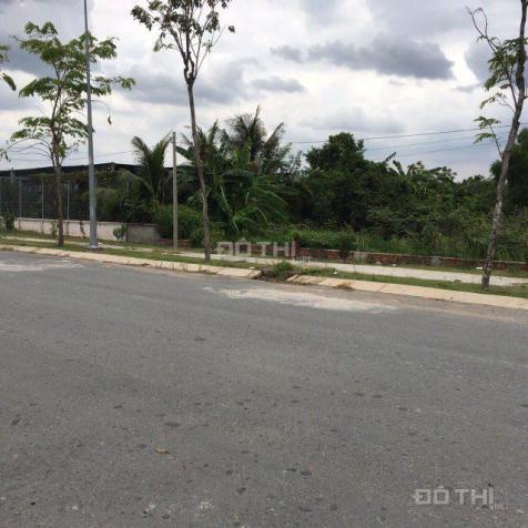 Cần tiền bán gấp lô đất 2.628m2 tại phường Phú Hữu, ngay DA Tân Cảng, giá 12.6 triệu/m2 7722951