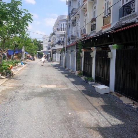 Nhà phố gần chợ Phú Xuân, cần bán giá 1.45 tỷ, có 4 phòng ngủ rộng 7803244