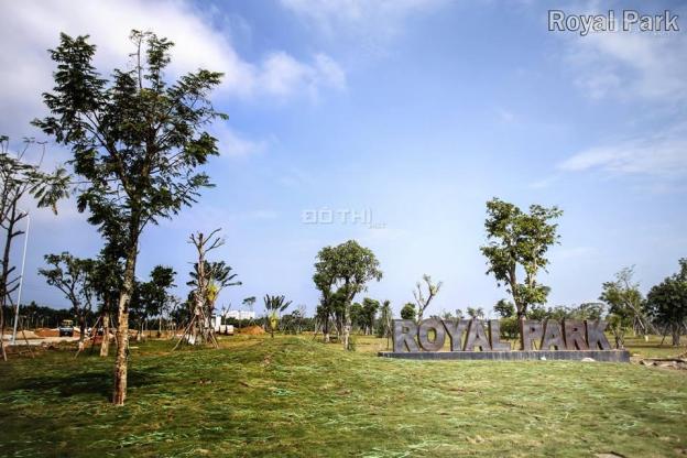 Royal City 5* ưu đãi vay 90% LS 0%, CK lên đến 5%, tặng 300tr NT, thuê 2 năm DV. LH 0962 792 764 7788794