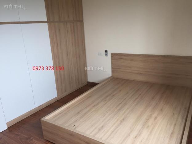 Bán chung cư Ngoại Giao Đoàn N04B căn số 02 full nội thất, view Hồ Tây 7792269