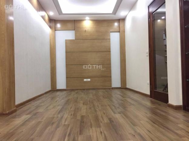 Bán nhà 3,7 tỷ mặt ngõ Bạch Mai gần Tạ Quang Bửu, Hai Bà Trưng, 40m2 x 5T cách phố 5m 7792579