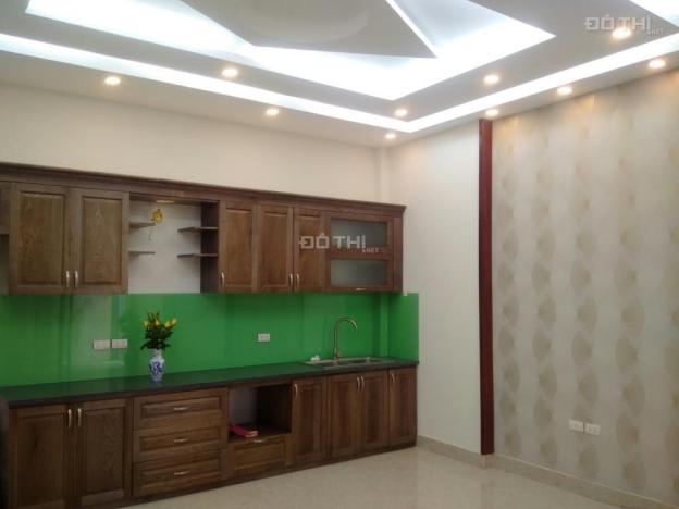 Bán nhà ngõ 651 Minh Khai, DT 34m2 x 5T nhà xây mới tinh ô tô đỗ cửa, giá 2.7 tỷ 7792821